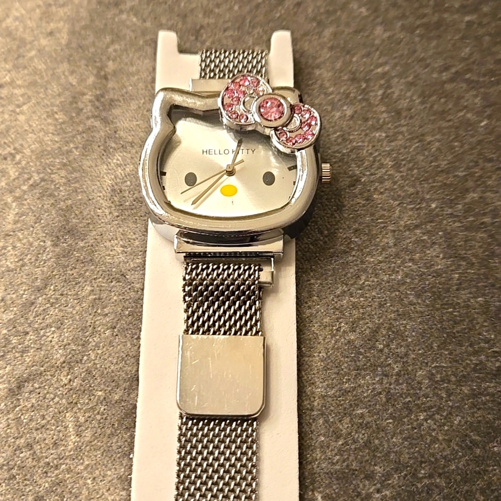 Hello Kitty shiny silver mesh watch w/ pink crystals. Great gift, Christmas